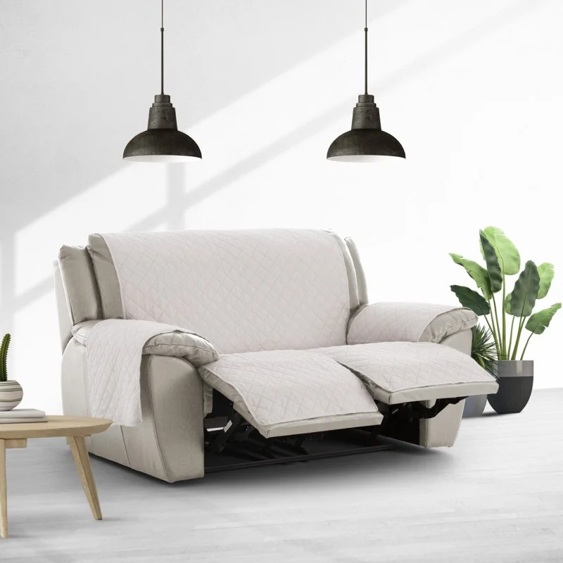 Capa acolchoada antiderrapante Montblanc para sofá relax | Conforto funcional e elegante Capa acolchoada antiderrapante Montblanc para sofá relax | Conforto funcional e elegante