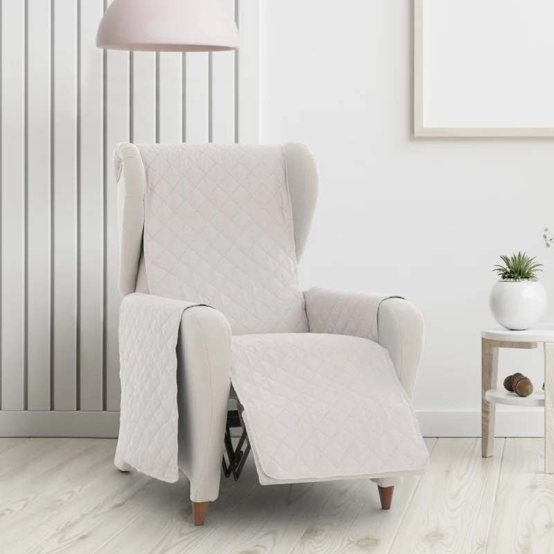 Capa acolchoada antiderrapante Montblanc para poltrona relax | Proteção que acompanha o teu descanso Capa acolchoada antiderrapante Montblanc para poltrona relax | Proteção que acompanha o teu descanso