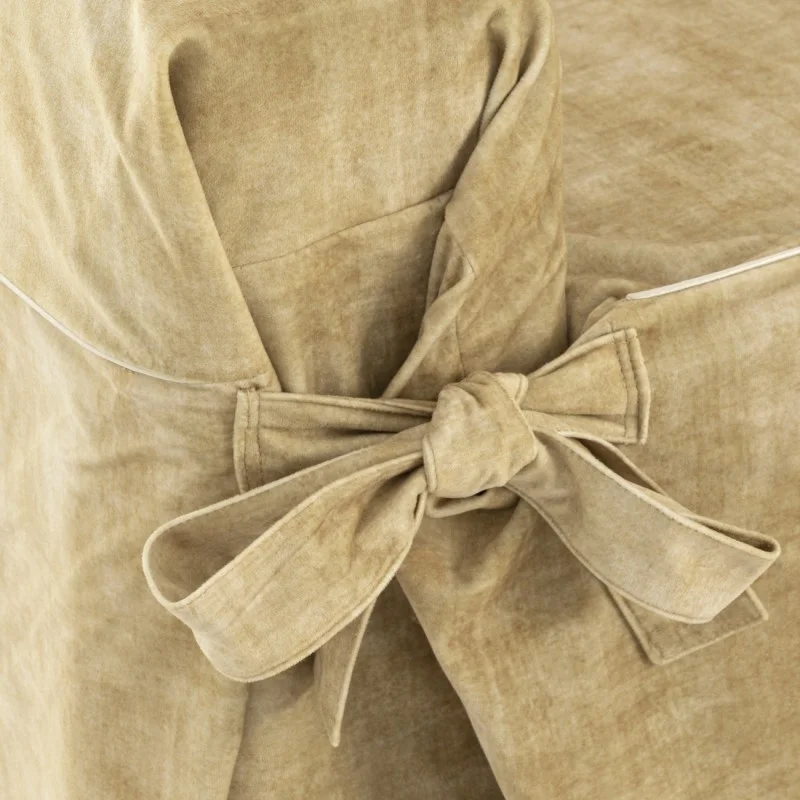Capa de sofá resistente a manchas com tiras, modelo Turin Capa de sofá resistente a manchas com tiras, modelo Turin
