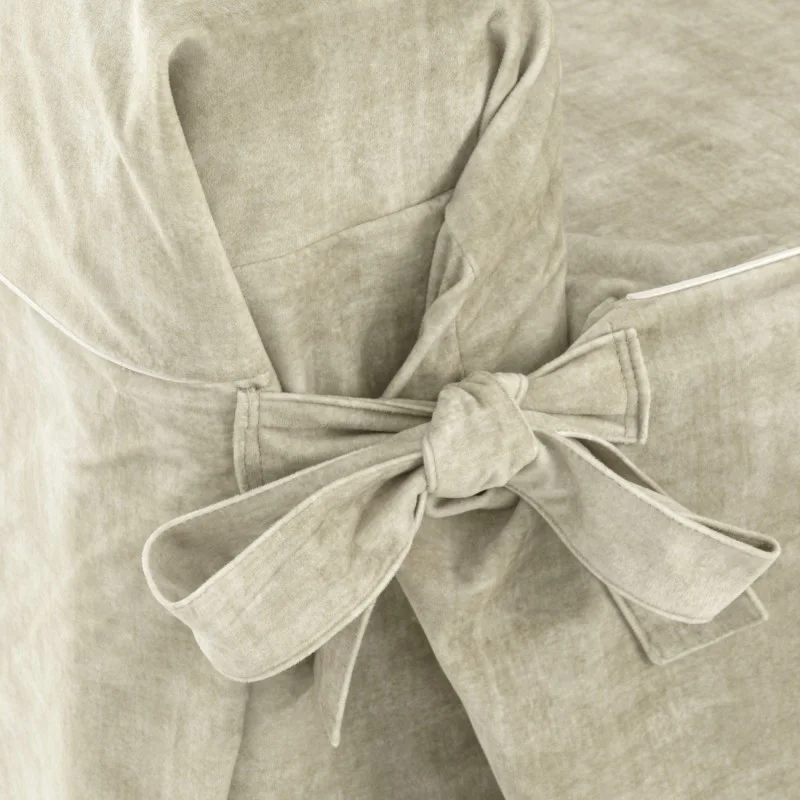Capa de poltrona anti-manchas com cordões, modelo Turim Capa de poltrona anti-manchas com cordões, modelo Turim