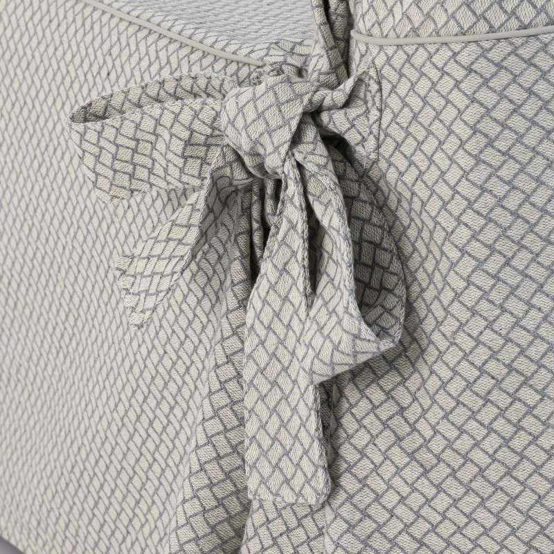 Capa de sofá Francesca com laços | Design geométrico | Ajuste decorativo | Textura suave | Lavável Capa de sofá Francesca com laços | Design geométrico | Ajuste decorativo | Textura suave | Lavável