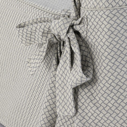 Capa de sofá Francesca com laços | Design geométrico | Ajuste decorativo | Textura suave | Lavável