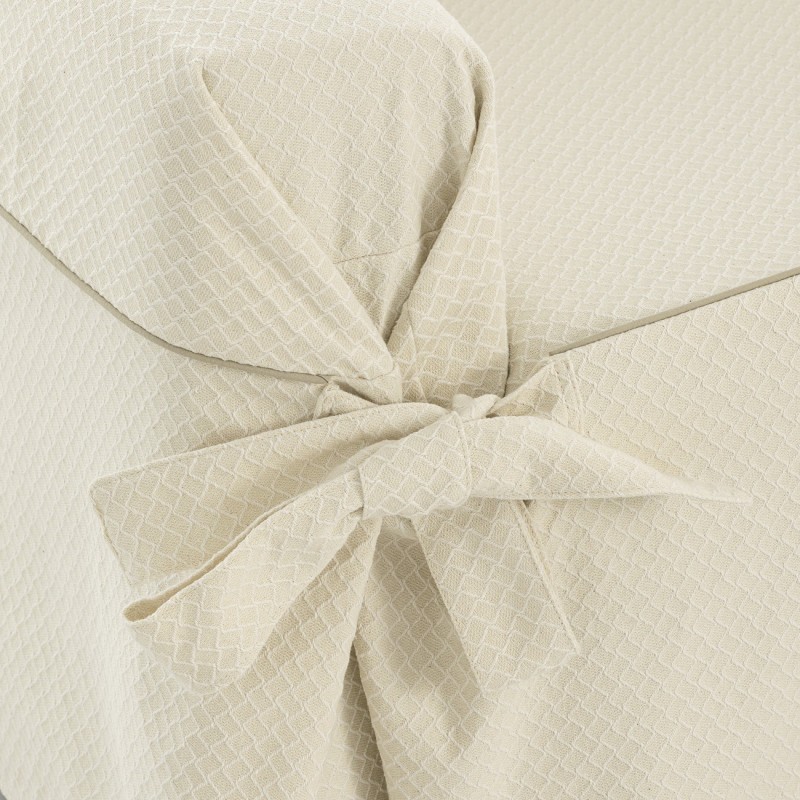 Capa de poltrona Francesca com laços | Geometria decorativa | Proteção completa | Toque suave | Lavável na máquina Capa de poltrona Francesca com laços | Geometria decorativa | Proteção completa | Toque suave | Lavável na máquina