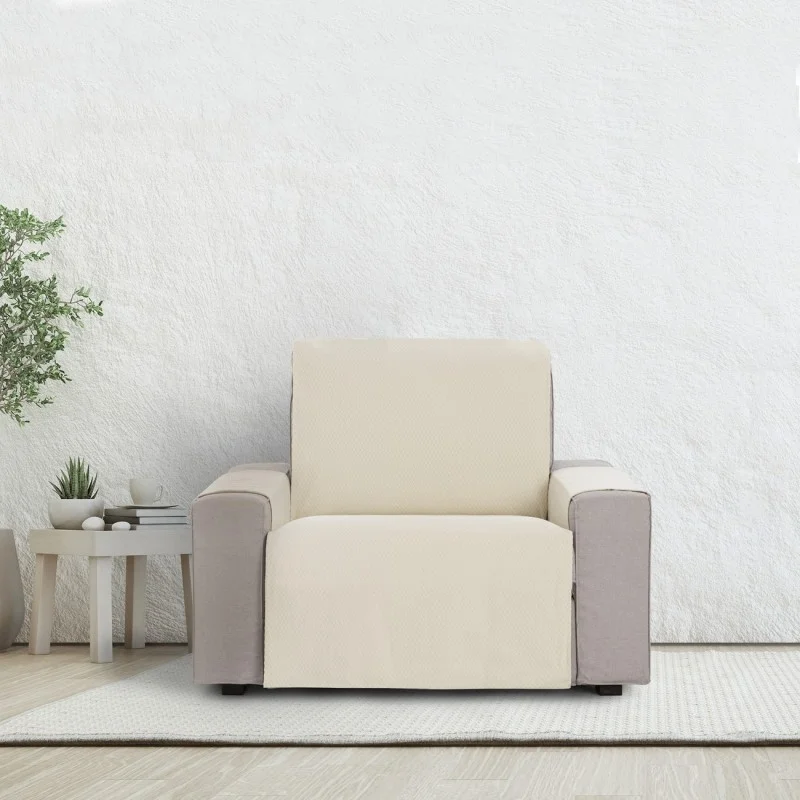 Capa cobre poltrona Francesca | Textura geométrica | Proteção sem ocultar | Estética elegante | Lavável na máquina Capa cobre poltrona Francesca | Textura geométrica | Proteção sem ocultar | Estética elegante | Lavável na máquina
