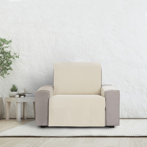 Capa cobre poltrona Francesca | Textura geométrica | Proteção sem ocultar | Estética elegante | Lavável na máquina