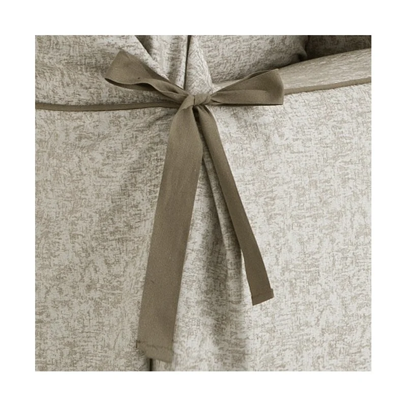Capa de sofá com laços Dream | Tecido não elástico texturizado | Ajuste firme e elegante | Lavagem simples Capa de sofá com laços Dream | Tecido não elástico texturizado | Ajuste firme e elegante | Lavagem simples