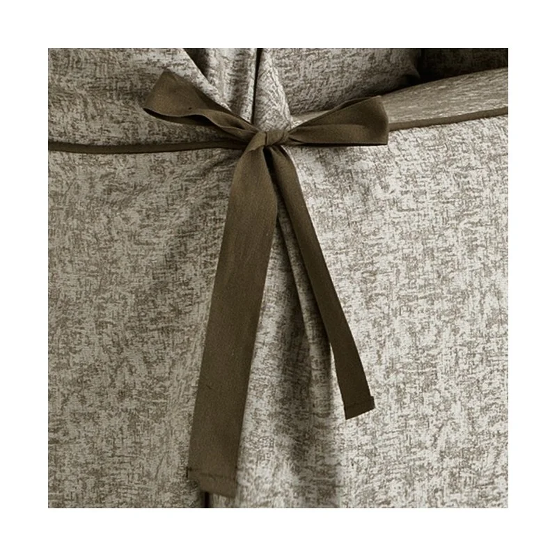 Capa de sofá com laços Dream | Tecido não elástico texturizado | Ajuste firme e elegante | Lavagem simples Capa de sofá com laços Dream | Tecido não elástico texturizado | Ajuste firme e elegante | Lavagem simples