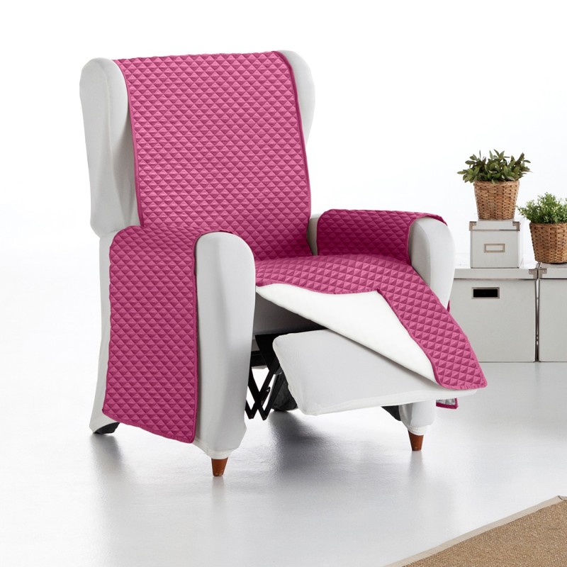 Capa poltrona impermeável Oslo Protect | Microfibra acolchoada | Design elegante | Proteção e conforto Capa poltrona impermeável Oslo Protect | Microfibra acolchoada | Design elegante | Proteção e conforto