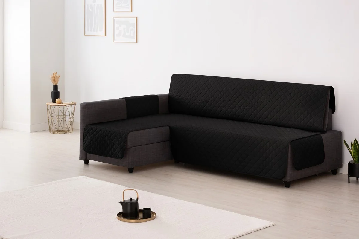 Capa almofadada para o sofá-cama Friheten da Ikea, modelo Couch Cover. Capa almofadada para o sofá-cama Friheten da Ikea, modelo Couch Cover.