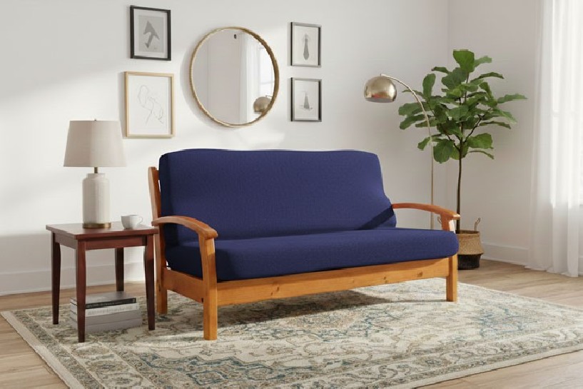 Capa bielástica para Sofá Cama com braços de madeira – Modelo Cora