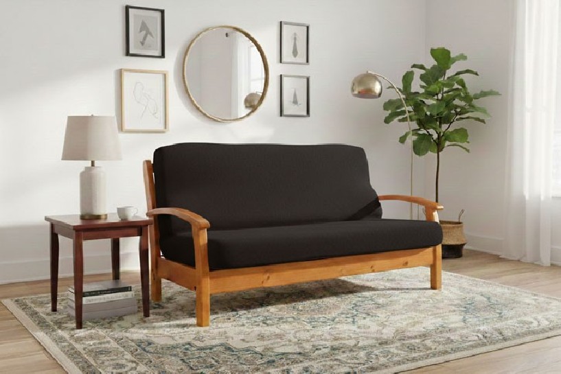 Funda bielástica para sofá cama nido con brazos de madera – Modelo Cora